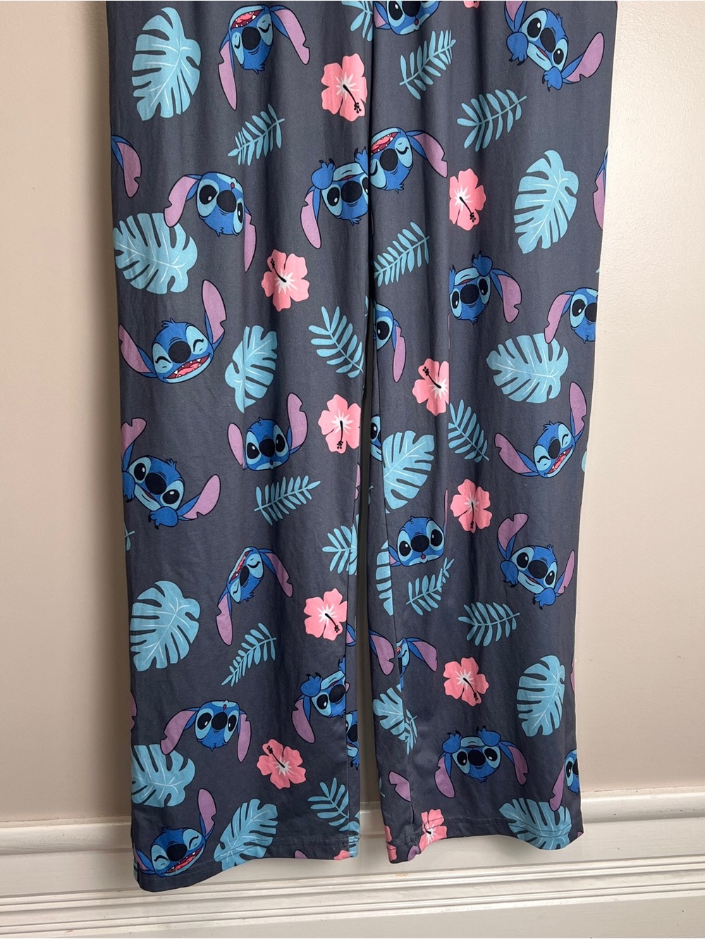 Disney Stitch Ladies Pajama Bottom Pants Grey Drawstring Pockets Soft Large, EUC - Picture 3 of 8